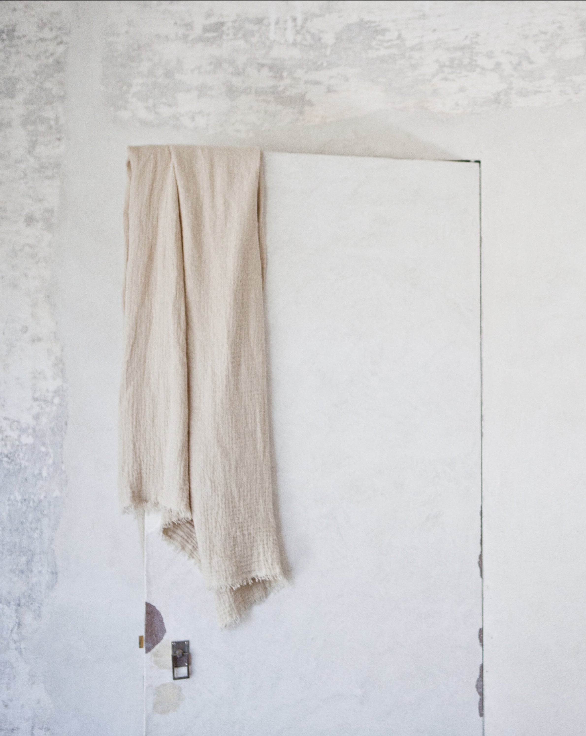 Handmade Crushed Linen Throw | Once Milano – Oski and Lottie